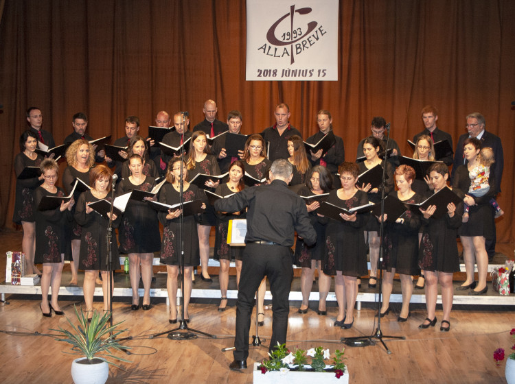 Alla Breve Vegyeskar – Alla Breve