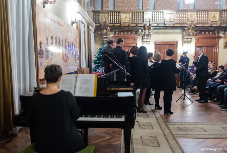 Események Események – Alla Breve